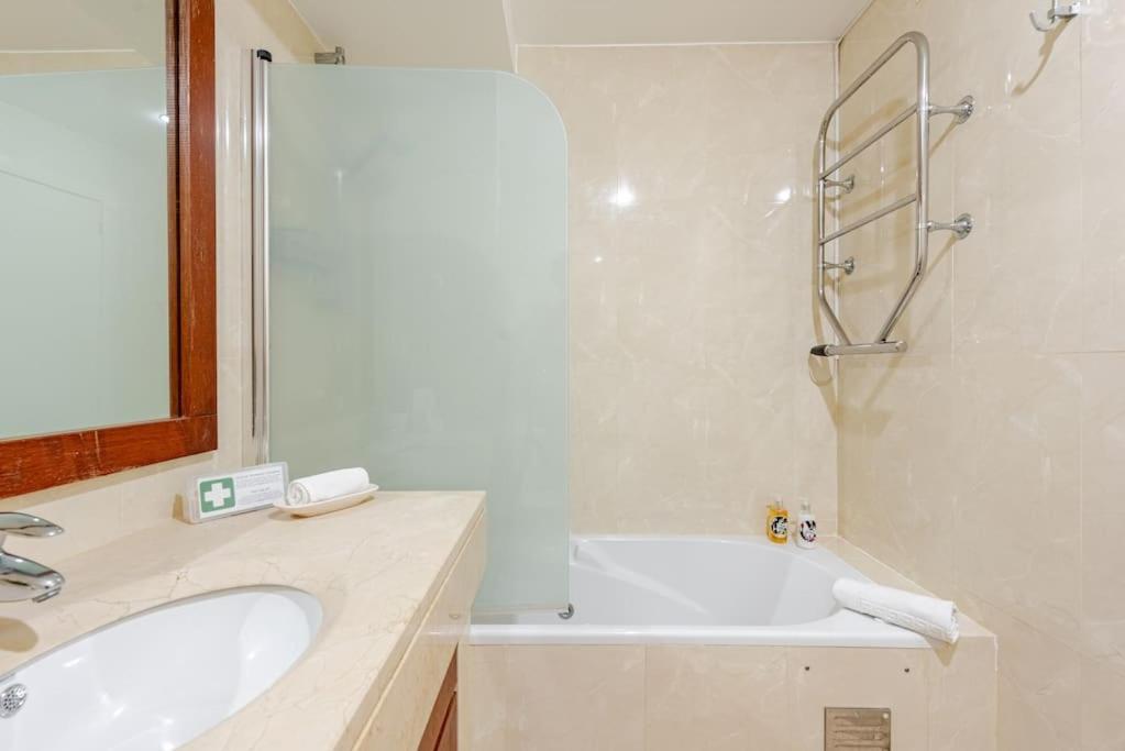 Cabo Ruivo 34636al Apartment Lissabon
